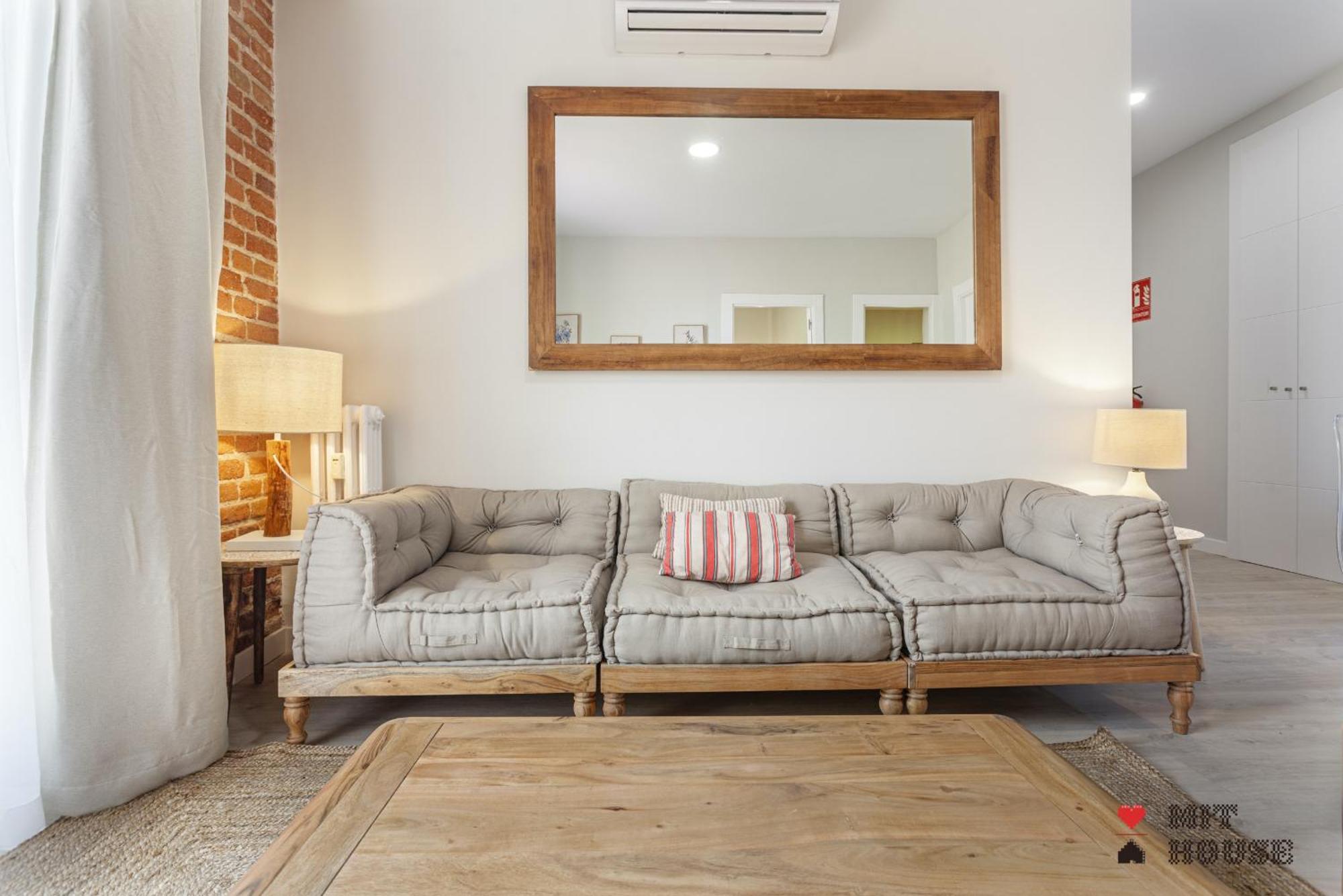 Apartament Latina En Madryt Zewnętrze zdjęcie